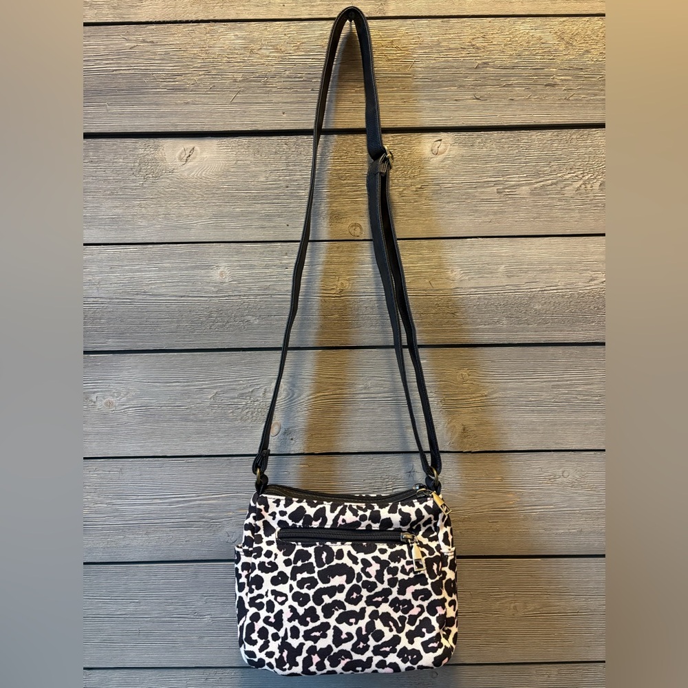 Aeropostale Leopard Print Crossbody Bag - Picture 10 of 11